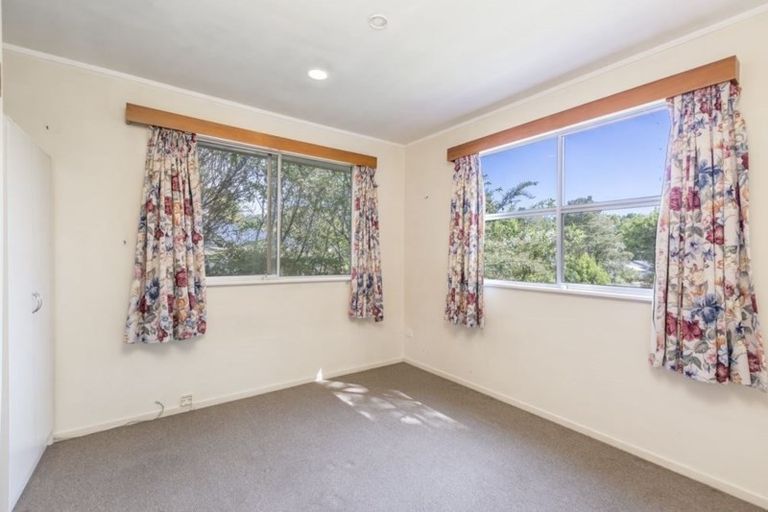 Photo of property in 2/111 Eskdale Road, Birkdale, Auckland, 0626