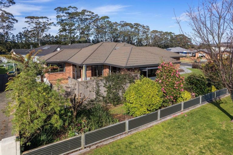 Photo of property in 1 Brookby Place, Katikati, 3129
