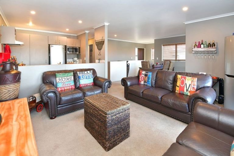 Photo of property in 34 Midshipman Court, Gulf Harbour, Whangaparaoa, 0930