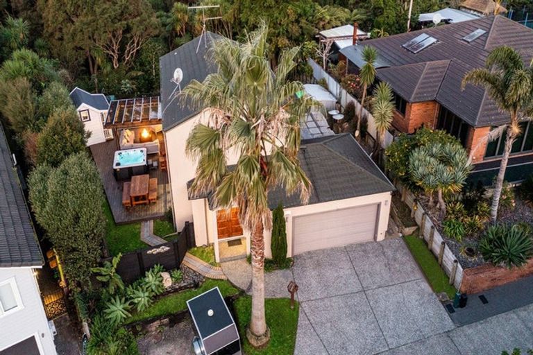 Photo of property in 19 Twin Court, Albany, Auckland, 0632