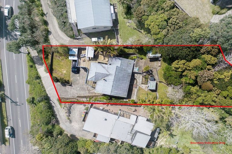 Photo of property in 1099 Whangaparaoa Road, Tindalls Beach, Whangaparaoa, 0930