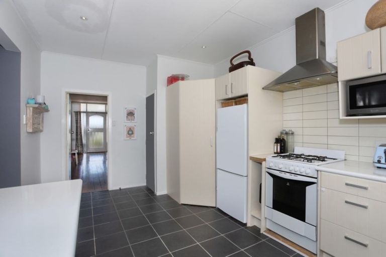 Photo of property in 38 Grey Street, Marton, 4710