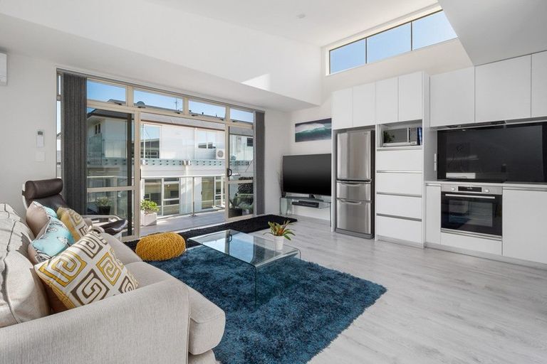 Photo of property in 5/47 Marine Parade, Mount Maunganui, 3116