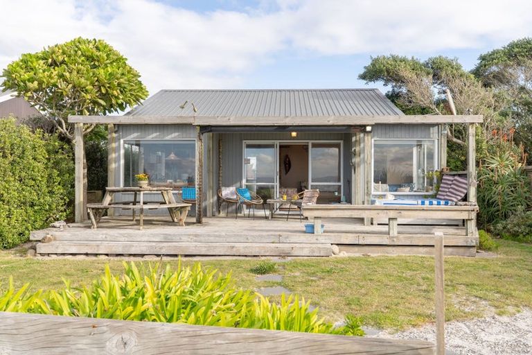 Photo of property in 579b Pukehina Parade, Pukehina, 3189