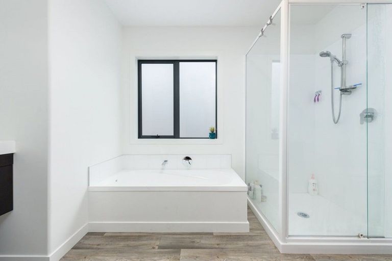 Photo of property in 4 Boulder Lane, Pyes Pa, Tauranga, 3112