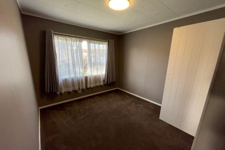 Photo of property in 85 Santiago Crescent, Unsworth Heights, Auckland, 0632