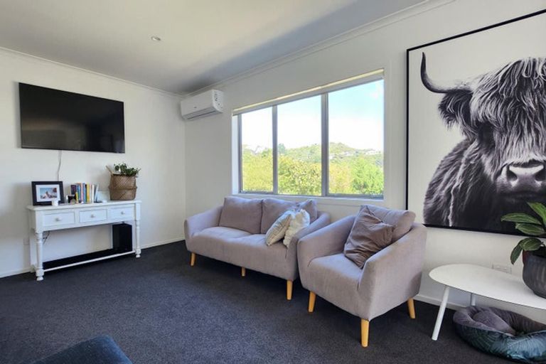 Photo of property in 4b Rahui Street, Strathmore Park, Wellington, 6022