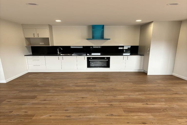 Photo of property in 17c Balmain Road, Birkenhead, Auckland, 0626