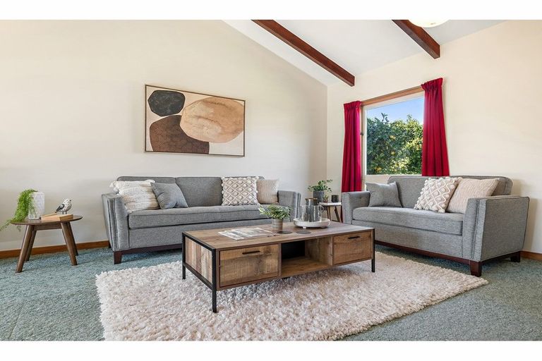 Photo of property in 3 Raekura Place, Redcliffs, Christchurch, 8081