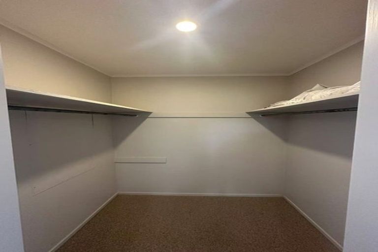 Photo of property in 5 Pigeonwood Lane, Albany, Auckland, 0632