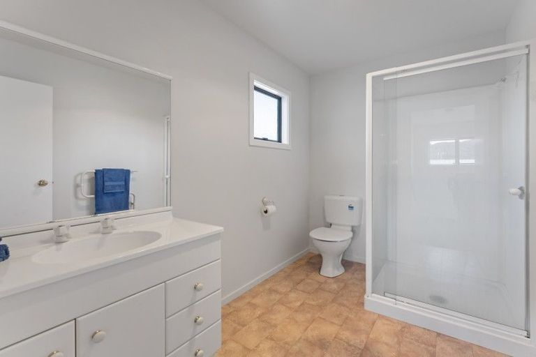 Photo of property in 22 Granville Street, Silverstream, Upper Hutt, 5019