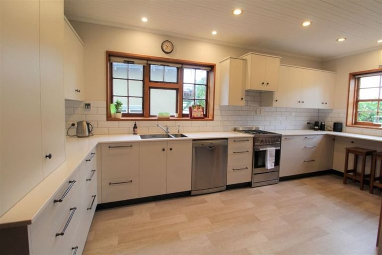 Photo of property in 10 Albert Street, Seaview, Timaru, 7910