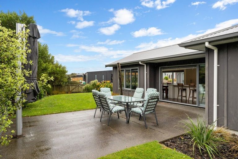 Photo of property in 41 Paetawa Road, Peka Peka, Waikanae, 5391