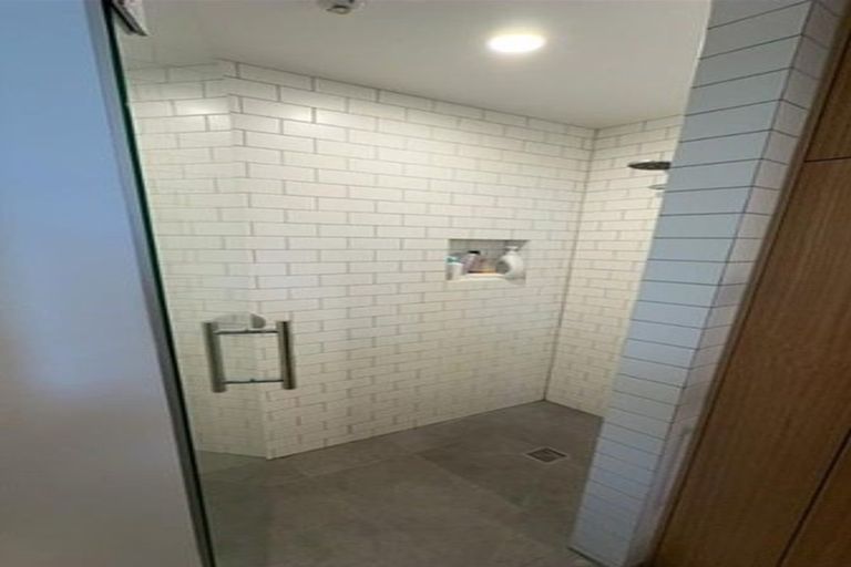 Photo of property in 86 Roxburgh Street, Mount Victoria, Wellington, 6011