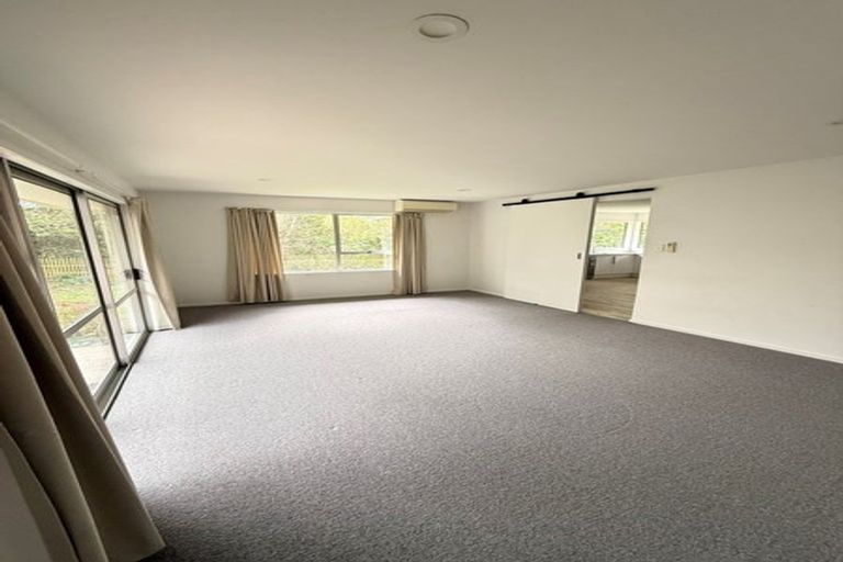Photo of property in 2/94a Staveley Street, Avonhead, Christchurch, 8042