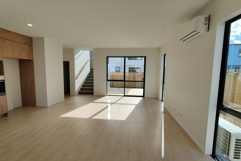 Photo of property in 27 Tumu Road, Papakura, 2110