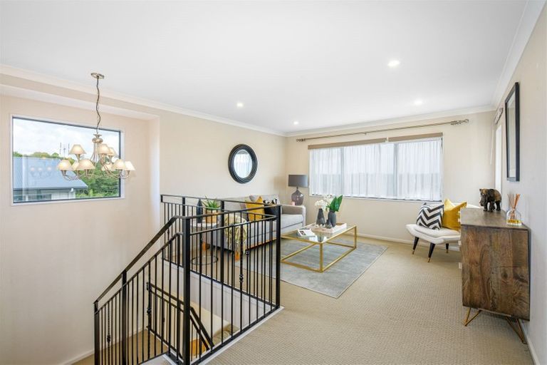 Photo of property in 72 Schnapper Rock Road, Schnapper Rock, Auckland, 0632