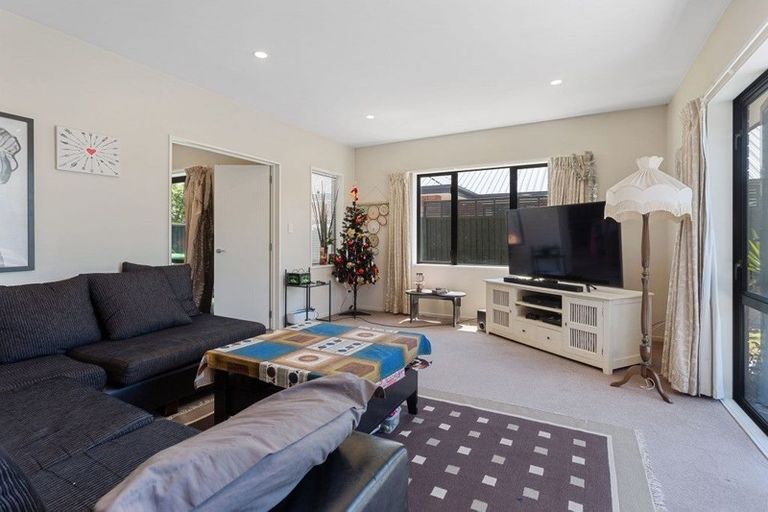 Photo of property in 4 Kotare Avenue, Rangiora, 7400
