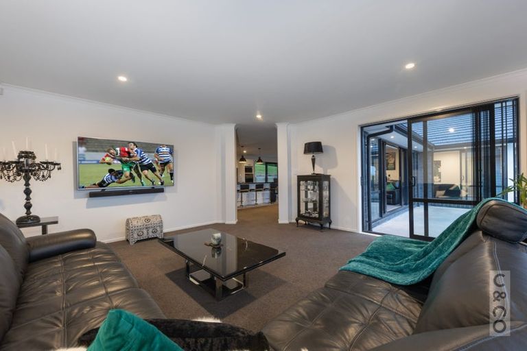 Photo of property in 104 Solan Drive, Waimauku, 0812