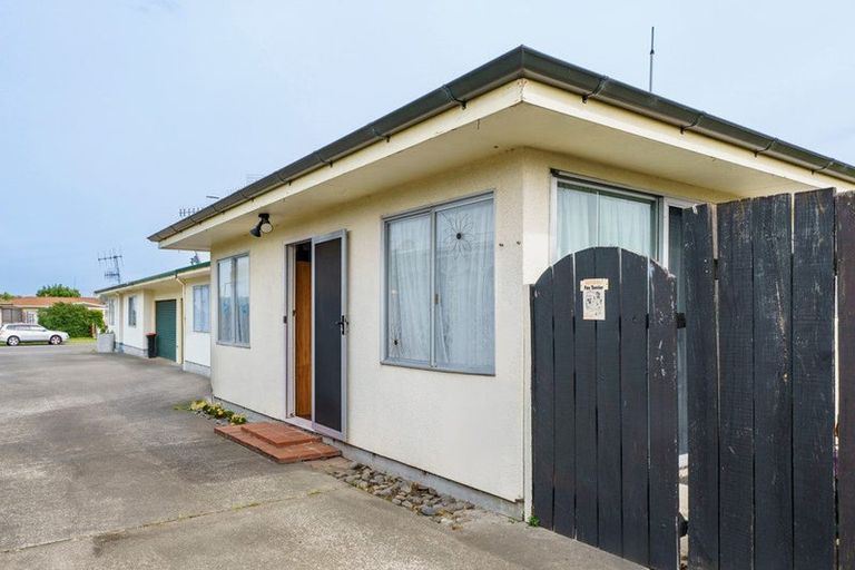 Photo of property in 3/24 Coventry Avenue, Tamatea, Napier, 4112