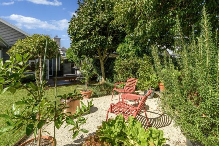 Photo of property in 21 Redhaven Place, Bethlehem, Tauranga, 3110