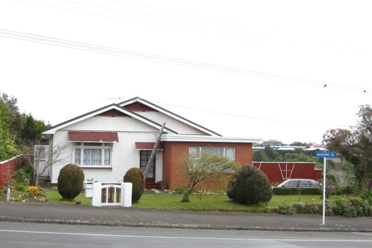 Photo of property in 126 Mangorei Road, Merrilands, New Plymouth, 4312