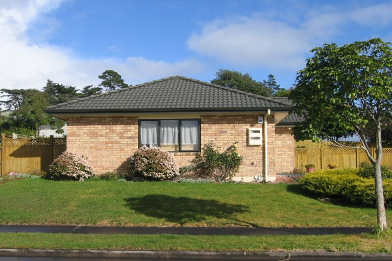 Photo of property in 15 Brompton Place, Burswood, Auckland, 2013