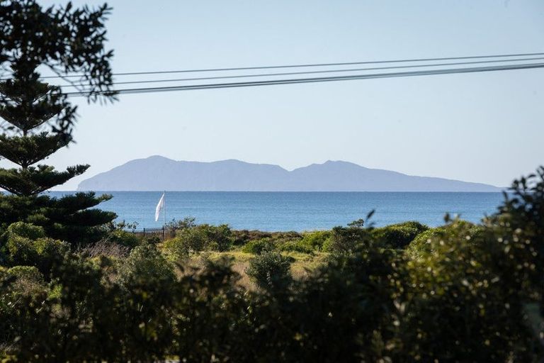 Photo of property in 116 Seaforth Road, Waihi Beach, 3611