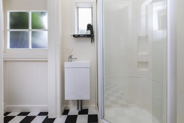 Photo of property in 8 Nursery Road, Phillipstown, Christchurch, 8011