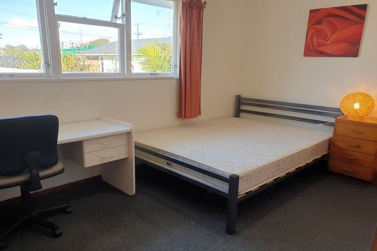 Photo of property in 1156/142 Lake Road, Northcote, Auckland, 0627