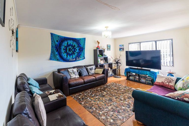 Photo of property in 2/93 Aviemore Drive, Highland Park, Auckland, 2010