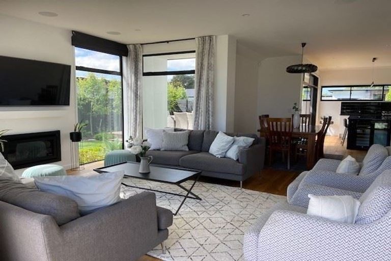 Photo of property in 6 Mersham Drive, Prebbleton, 7604