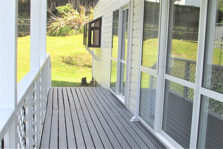 Photo of property in 67 Percy Dyett Drive, Karori, Wellington, 6012