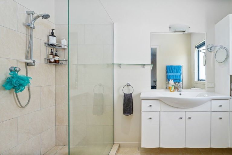 Photo of property in 1 Centreway, Pauanui, Hikuai, 3579