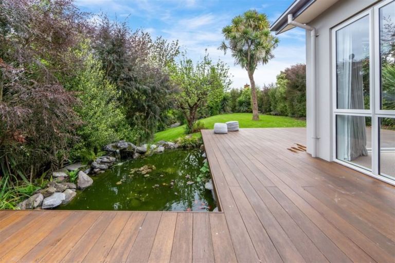 Photo of property in 67 Wai-iti Terrace, Bryndwr, Christchurch, 8052