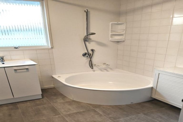 Photo of property in 32 Stuart Street, Holmes Hill, Oamaru, 9401