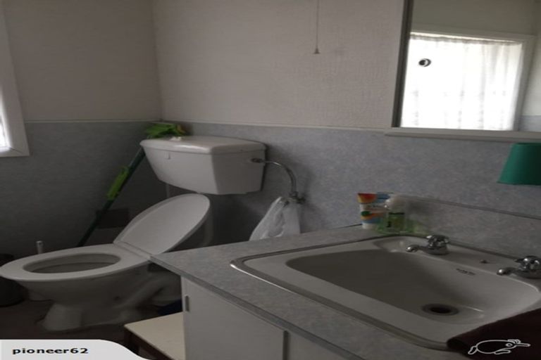 Photo of property in 2/27 Tuirau Place, Ilam, Christchurch, 8041