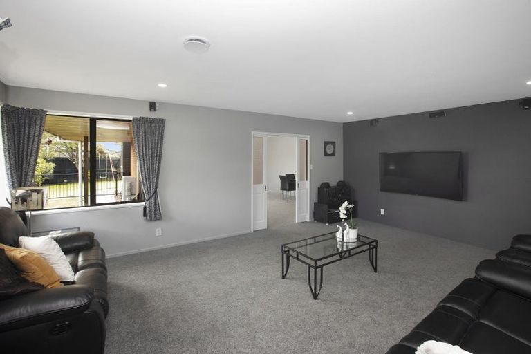 Photo of property in 1/537 Cranford Street, Redwood, Christchurch, 8051
