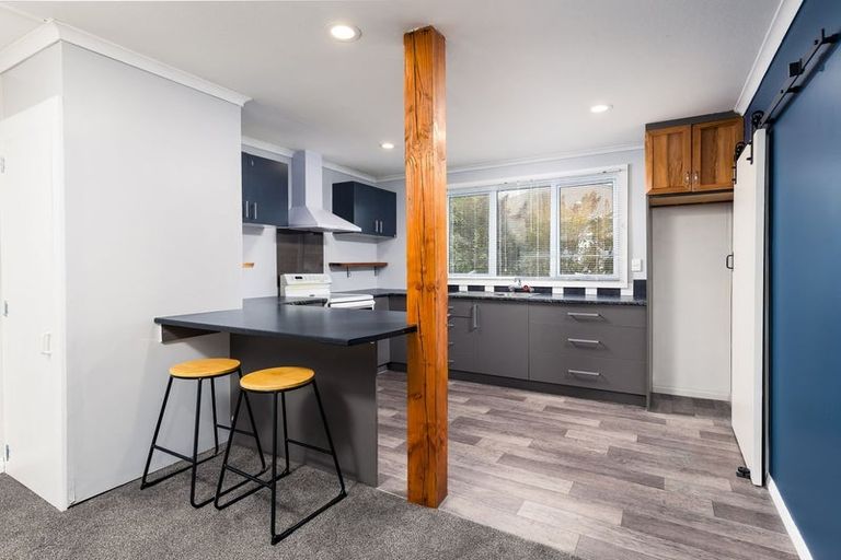 Photo of property in 12 Rhodes Street, Waimate, 7924