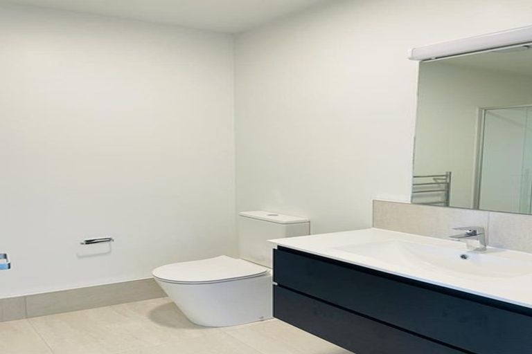 Photo of property in 18/11 Carlos Drive, Flat Bush, Auckland, 2016