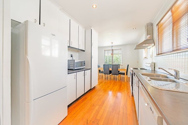 Photo of property in 11 Terminus Street, Silverstream, Upper Hutt, 5019