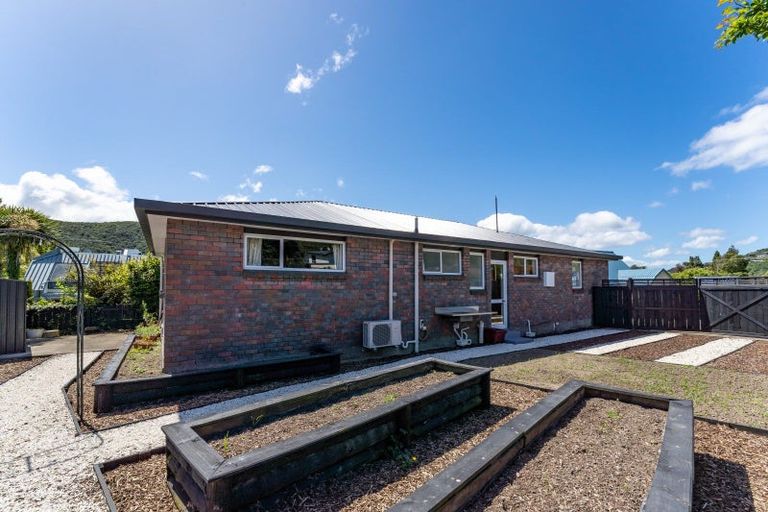 Photo of property in 289 Waikawa Road, Waikawa, Picton, 7220