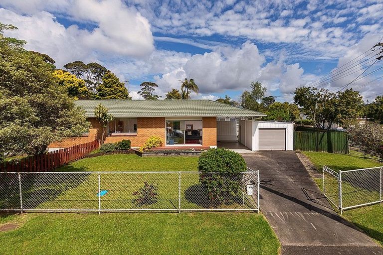Photo of property in 1/73 Vodanovich Road, Te Atatu South, Auckland, 0610
