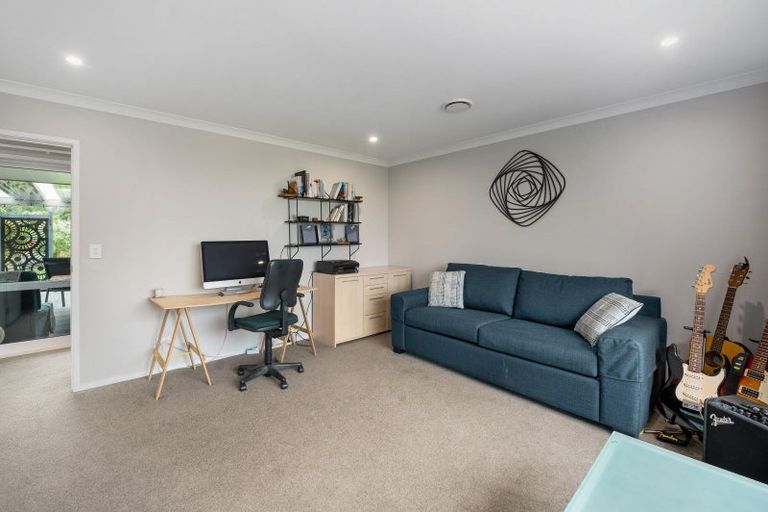 Photo of property in 26 Lacebark Drive, Kinloch, Taupo, 3377