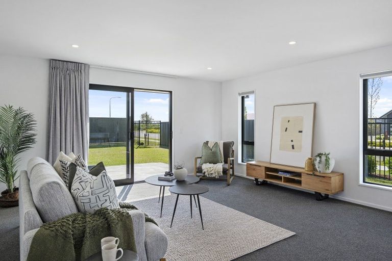 Photo of property in 43 Sanders Way, Rolleston, 7614