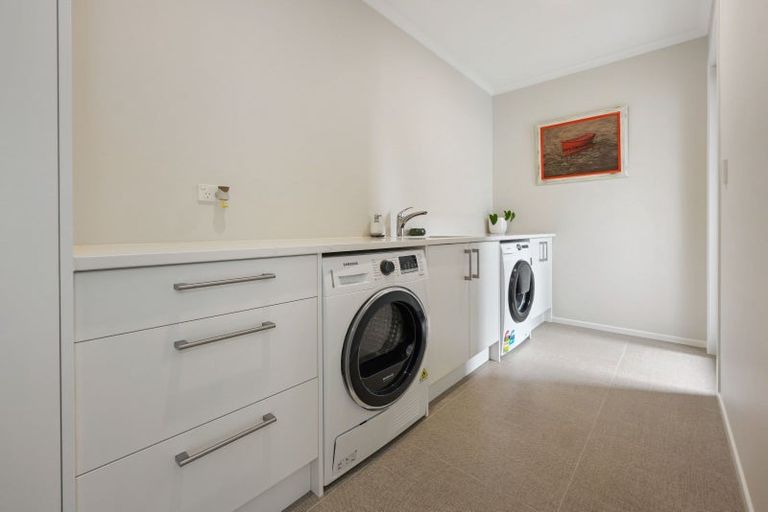 Photo of property in 5 Moemoea Place, Cambridge, 3434