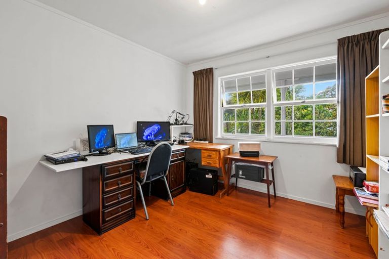 Photo of property in 3 Awaruku Road, Torbay, Auckland, 0630