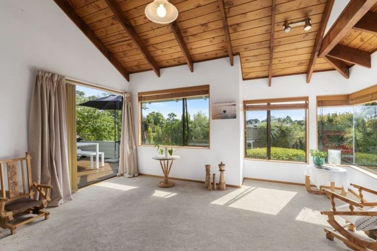 Photo of property in 2/85 Castor Bay Road, Castor Bay, Auckland, 0620