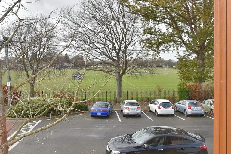 Photo of property in 42 Tui Street, Fendalton, Christchurch, 8041