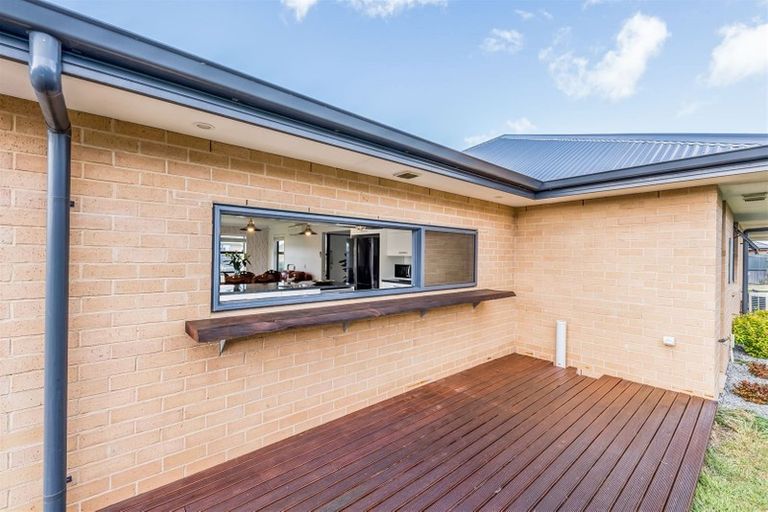 Photo of property in 21 Coachmans Road, Prebbleton, 7604